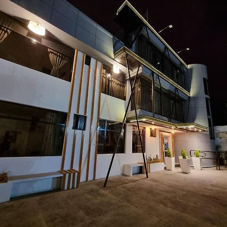 The Bronx Hotel لاتاكونغا المظهر الخارجي الصورة