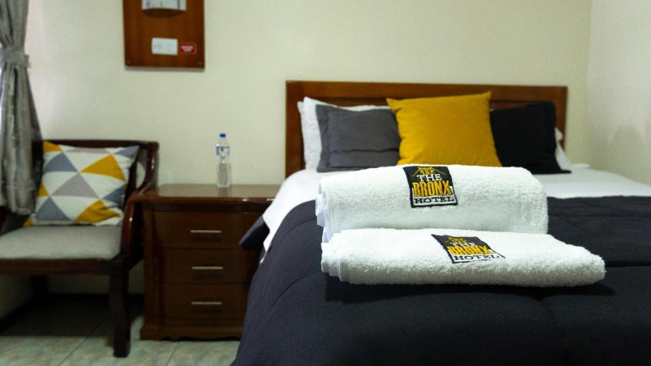 The Bronx Hotel لاتاكونغا الغرفة الصورة